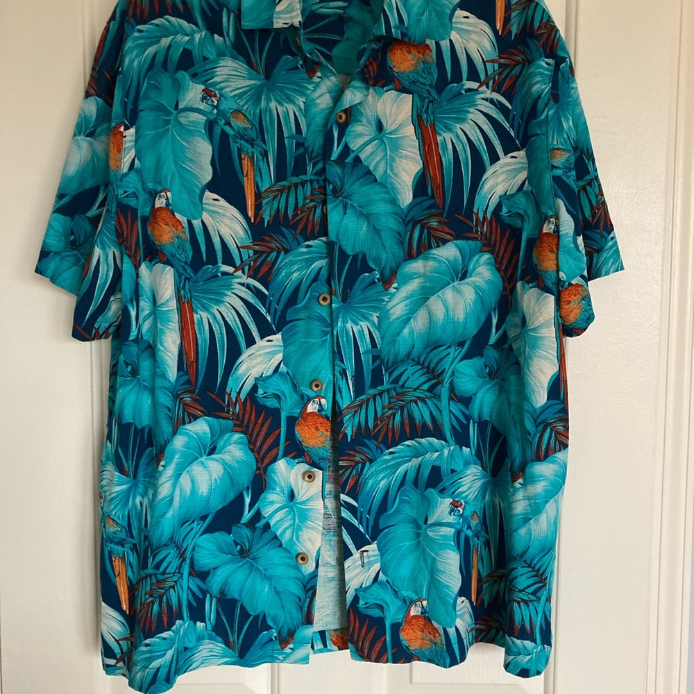 Reduced pricing  Tropical men’s XL 100% silk button down / Man's Summer Shirt